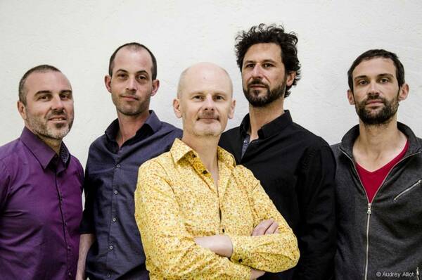 Image haute définition téléchargeable - cliquez